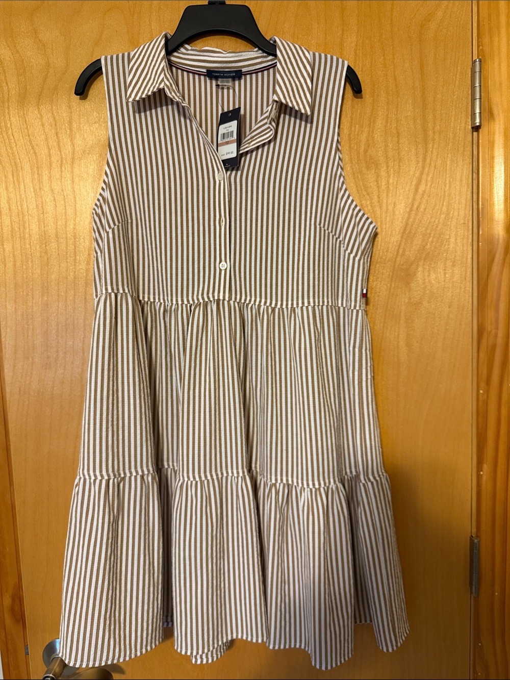 Tommy Hilfiger Women’s Beige and White Striped Tiered Sleeveless Dress